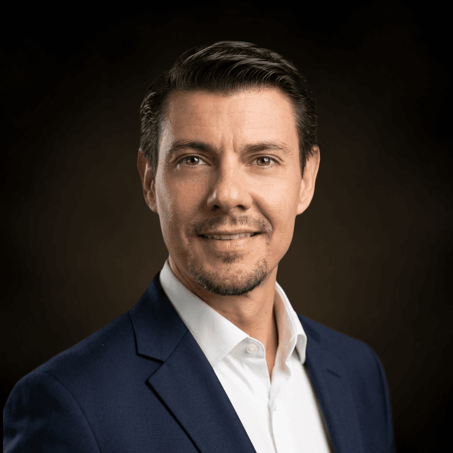 Florin Cusmereanu, founder of AI Fluent